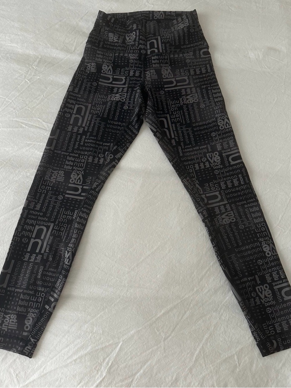 Lululemon Gray Graphic Logo Print Leggings Size 6